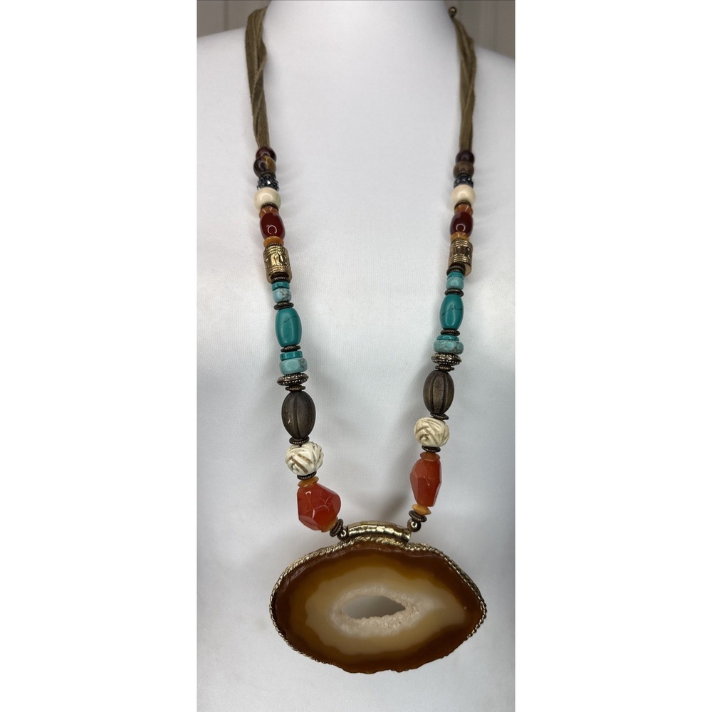 Chicos Agate Slice Pendant Necklace with Turquoise Orange White Beads Suede Cord